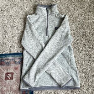 Patagonia quarter zip fleece